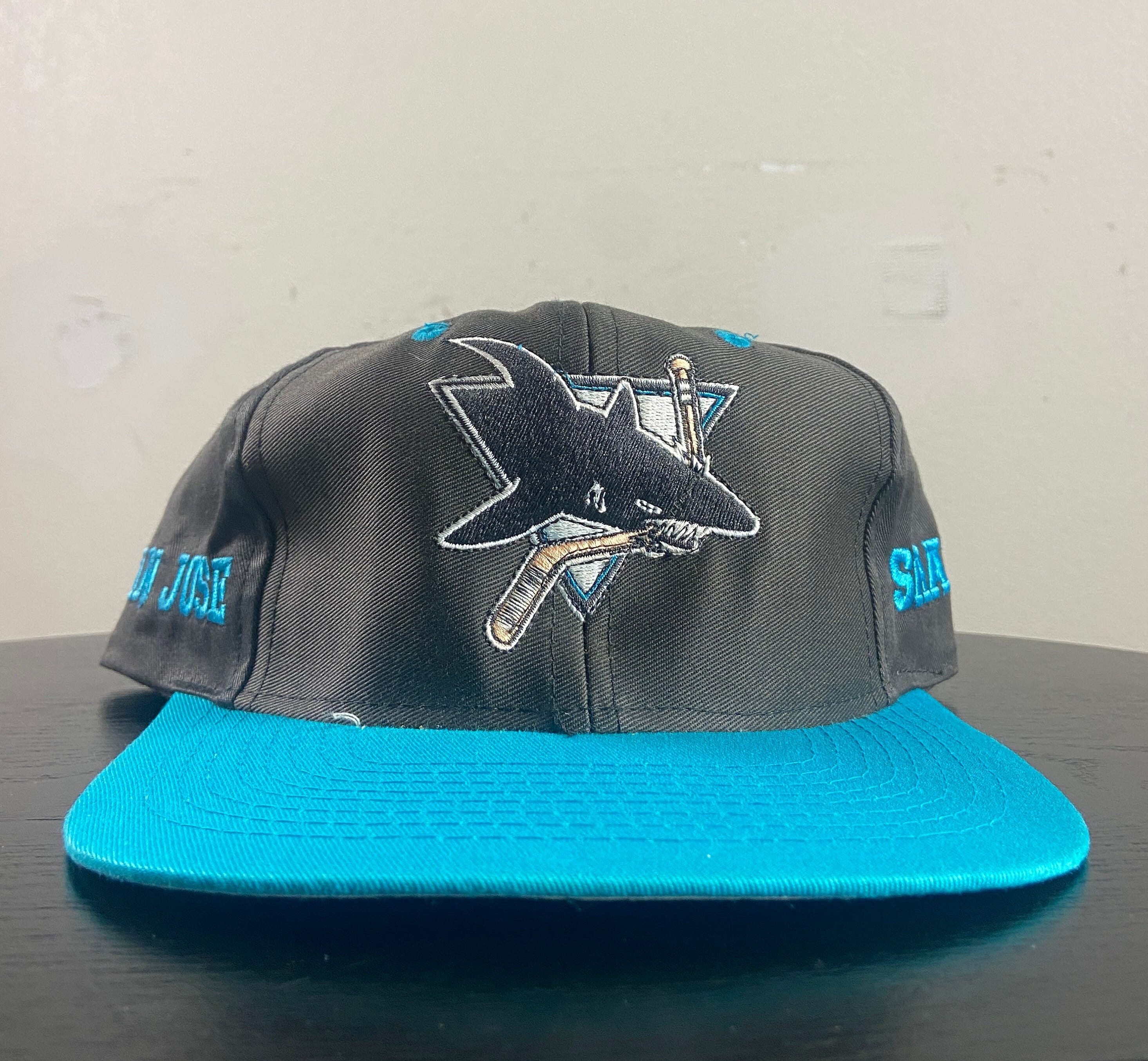 SAN JOSE SHARKS CLASSIC LOGO WOOL SNAPBACK HAT (GRAY)