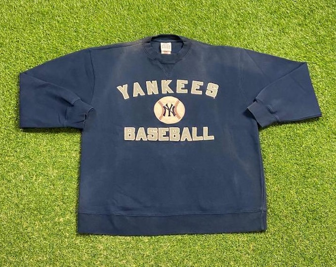 Vintage New York Yankees Crewneck Sweatshirt Adidas Size Medium M MLB Baseball NY Bronx Bombers Judge Jeter Pull Over Oversized 1990s 90s