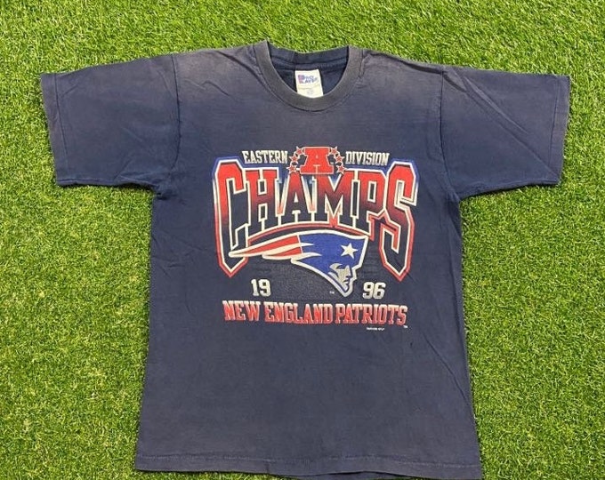 Vintage New England Patriots T Shirt Tee Pro Player Made USA Size Youth XL 18/20 NFL Football Boston Massachusetts Tom Brady 1990s 90s