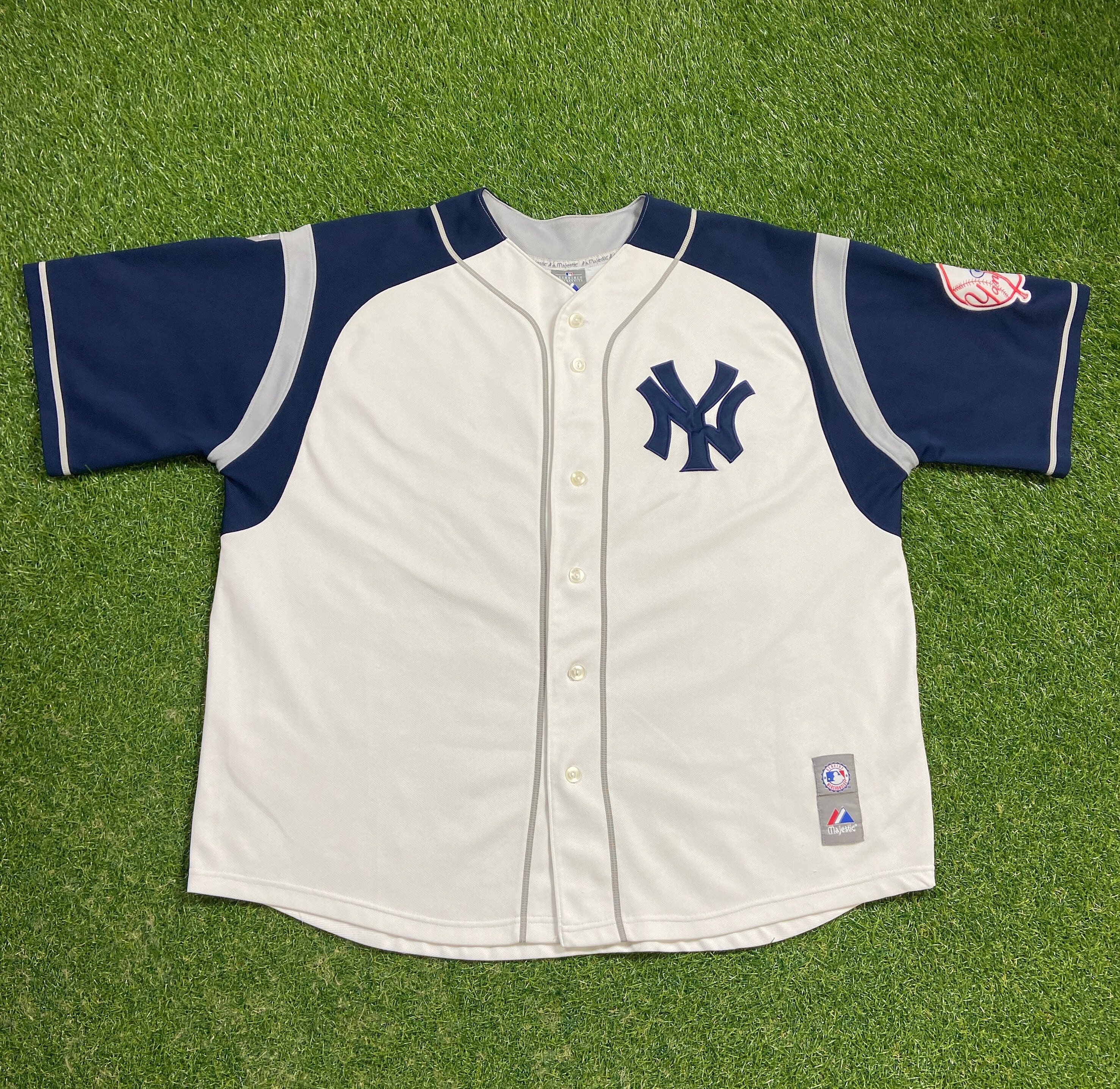 Vintage New York Yankees Baseball Jersey Majestic Made USA Size Medium M MLB Baseball American League Bronx Jeter 1990s Original