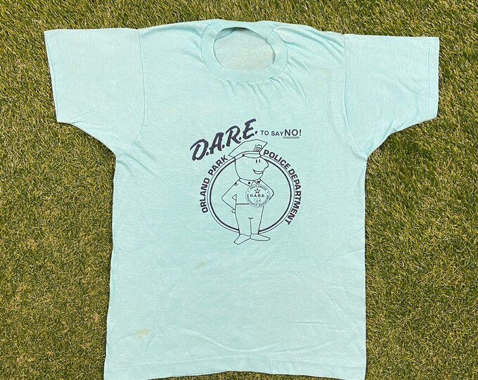 Vintage D.A.R.E. T Shirt Tee Drug Abuse Resistance Education Screen Stars Made USA Size Medium M 1980s 80s