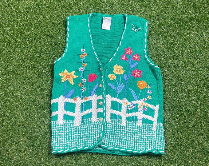 Vintage Floral Knit Sweater Vest Size Medium M Flowers Gardening Love Bees Caterpillars Nature Plants 1980s 80s