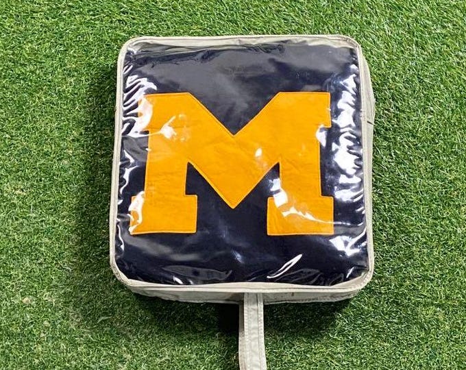 Vintage University of Michigan Wolverines Blanket NCAA College Football Basketball Detroit Sheet Sleep Thick Warm 1970s 70s
