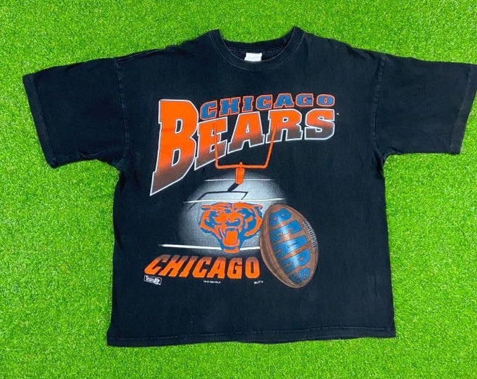 Vintage Chicago Bears Spell Out Big Logo T-Shirt Tee Size Xtra Large NFL Football NFC Illinois 1990s Football 90s XL All Over Big Print