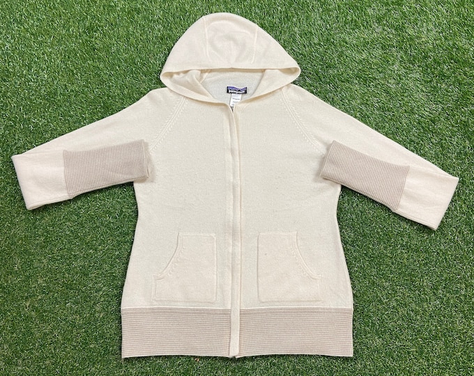 Vintage Patagonia Hoodie Sweatshirt Size Xtra Large XL Classic Outdoor Clothing Hiking 1990s 90s