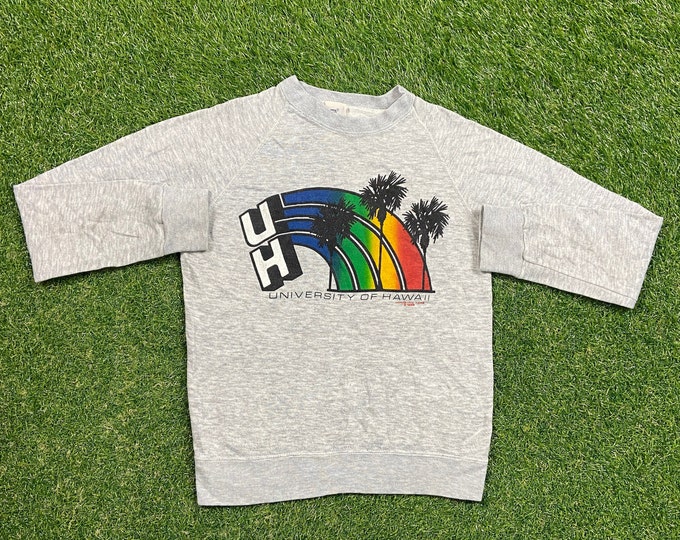 Vintage University of Hawaii Crewneck Sweatshirt Bassett Walker Made USA Size Xtra Small XS Hawaiian Honolulu Manoa Classic NCAA College Tri