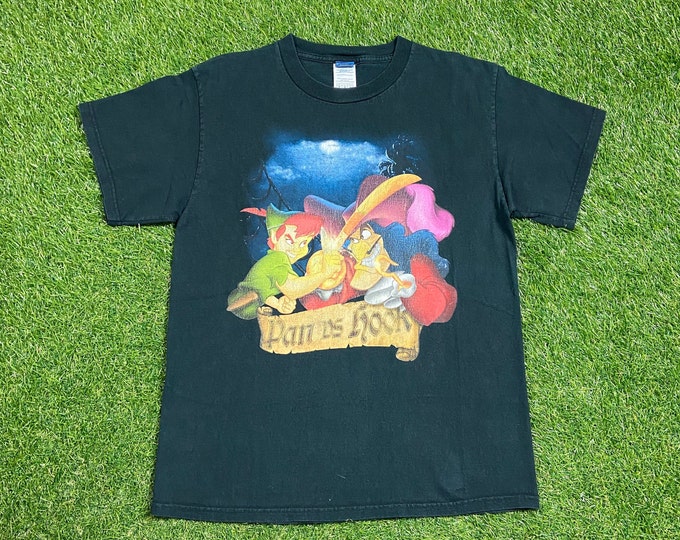 Vintage Peter Pan T Shirt Tee Made USA Size Medium M Tinkerbell Walt Disney World WDW Magic Kingdom Mickey Mouse 1990s 90s