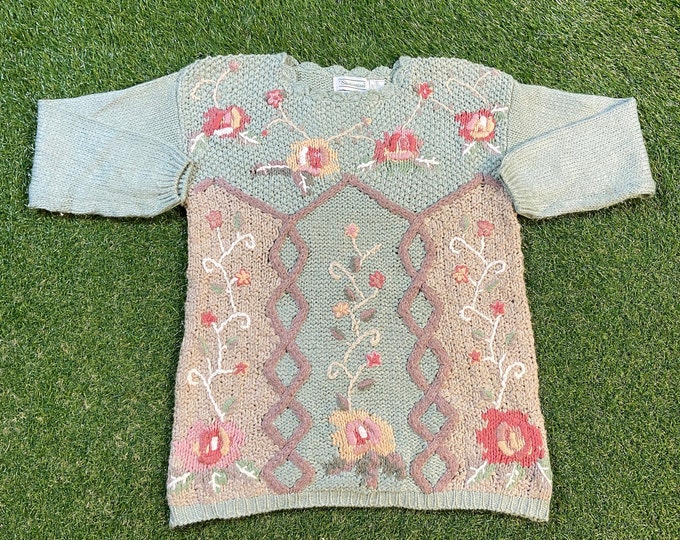 Vintage Flowers Knitted Crewneck Sweater Shenanigans Size Small S Pull Over Quality 90s Comfortable Fit 1990s Original Fall Winter Warm Cozy