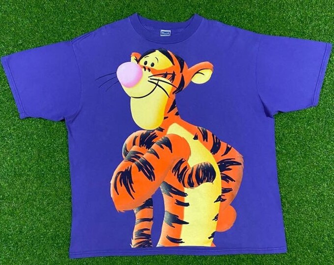 Vintage Tigger T Shirt Tee Winnie the Pooh Walt Disney Size XXL Tiger Mickey Mouse Graphic Tee Classic Cartoon Disneyland all over print