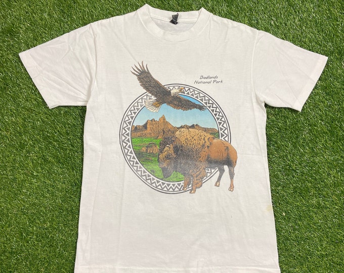 Vintage Badlands National Park T Shirt Tee Size Small S South Dakota Animal Nature Canyon Bison Eagle 1990s 90s