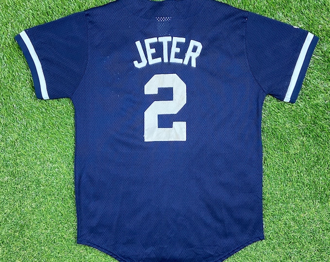 Vintage New York Yankees Derek Jeter #2 Baseball Jersey Majestic Size Medium M MLB Baseball American League Bronx 1990s Original