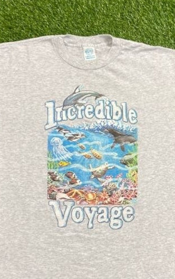 Vintage Incredible Voyage T Shirt Tee Made USA Size Large L Sea Life Planet Ocean Animals Habitat All Over Print Cool 1990s 90s View 4