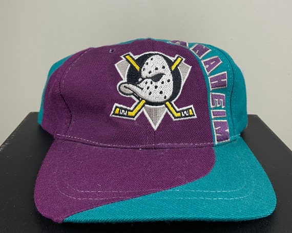 Rare Authentic NHL New Era Vintage Anaheim Mighty Ducks Maroon Snapback Hat  Cap
