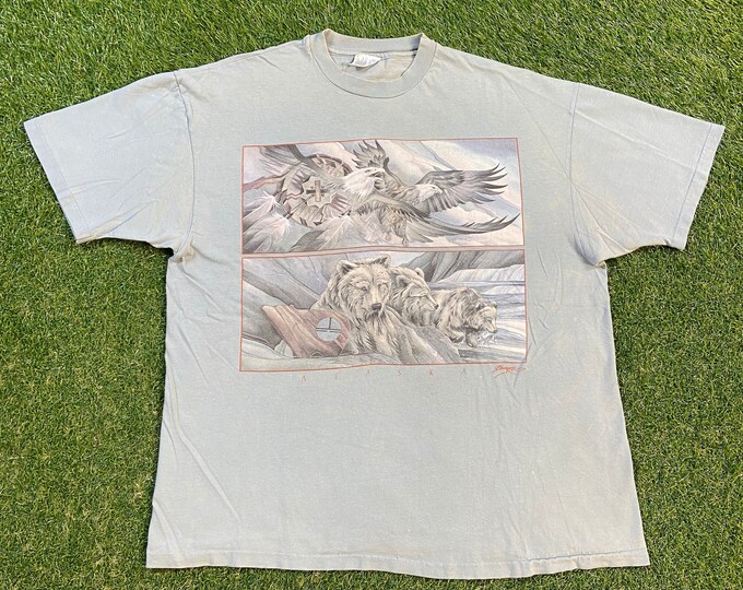 Vintage Alaska T Shirt Tee Hanes Made USA Size Xtra Large XL Animals Habitat All Over Print Art Cool Quality Northern Lights 1990s 90s