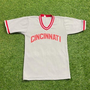 Vintage Cincinnati Reds Baseball Jersey Size Youth Large MLB Baseball Ken Griffey JR Ohio Cleveland 1990s 90s