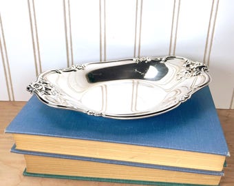 Silver Plated Floral Tray (8.5"x5.5"x1")