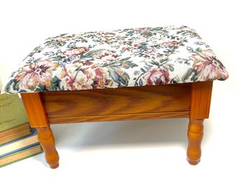 アンティーク雑貨 Lovely Footstool. アンティーク雑貨 Lovely Footstool. Solid Wood Footstool