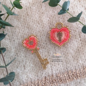 Valentine&#39;s Day key and padlock diagrams PDF