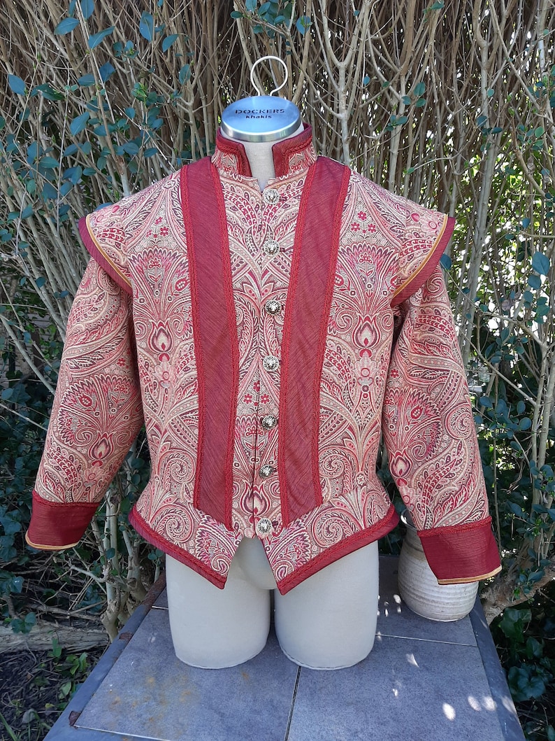 Large Men/'s Renaissance Doublet