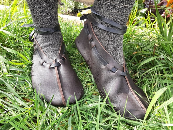 Medieval shoes sales