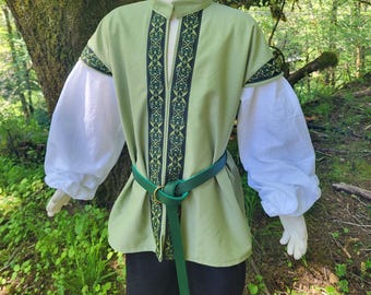 Child's Medieval Adventurer Tunic - size 7/8