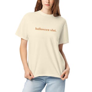 Unisex garment-dyed heavyweight t-shirt