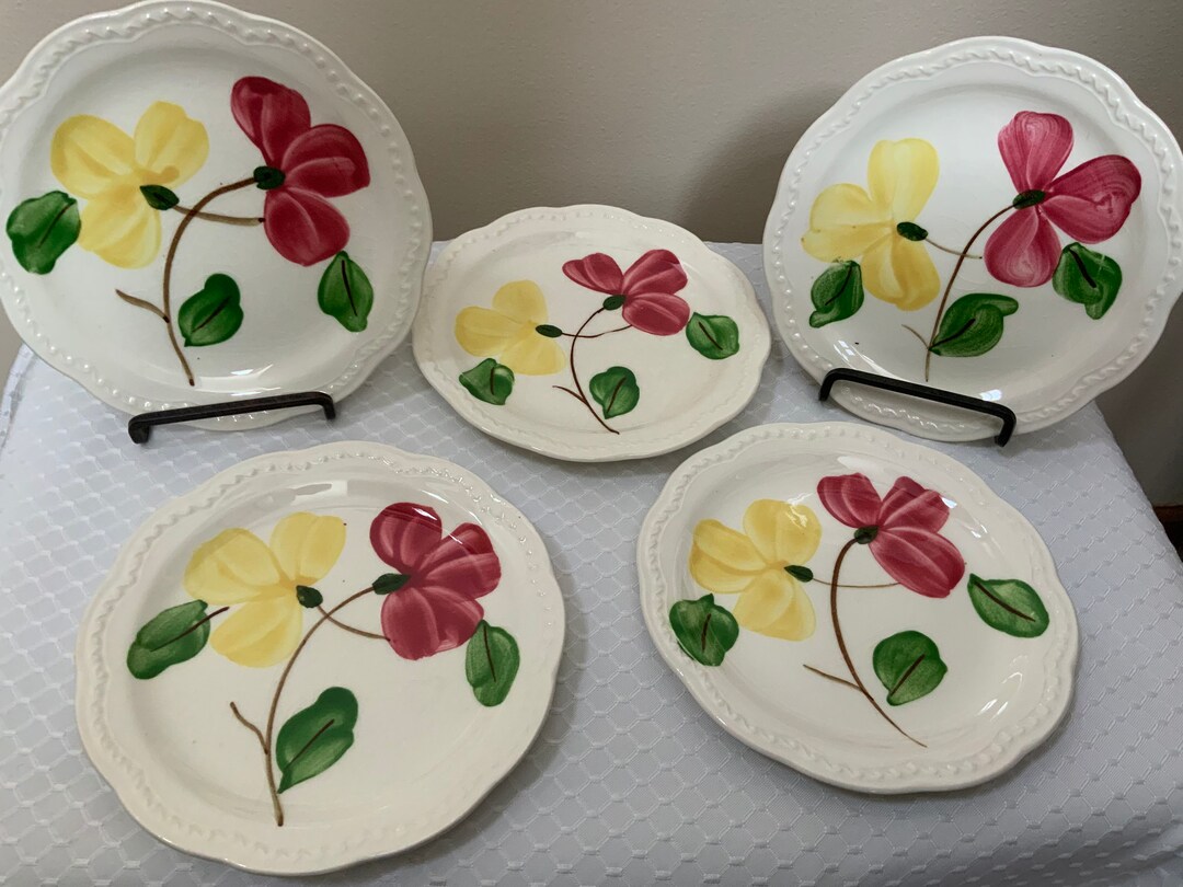 5 Vintage Dessert Plates Heritage Ware by Stetson 1950s Red and Yellow
