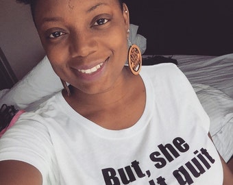 But, she didn't quit tho... UNISEX (Comfort-fit) Tee