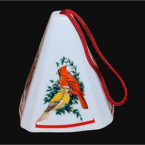 Vintage 70s Jasco Porcelain Christmas Potpourri Pomander Cardinal Birds Ornament