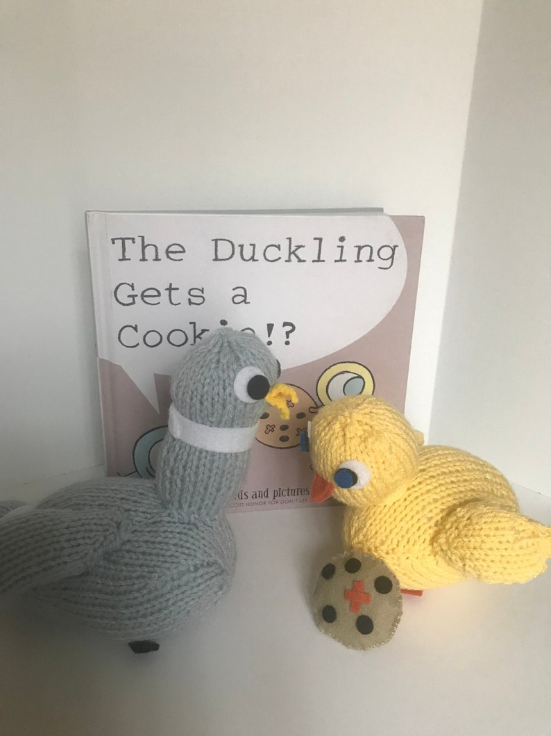 The Duckling Gets a Cookie full sized book with Knit ...