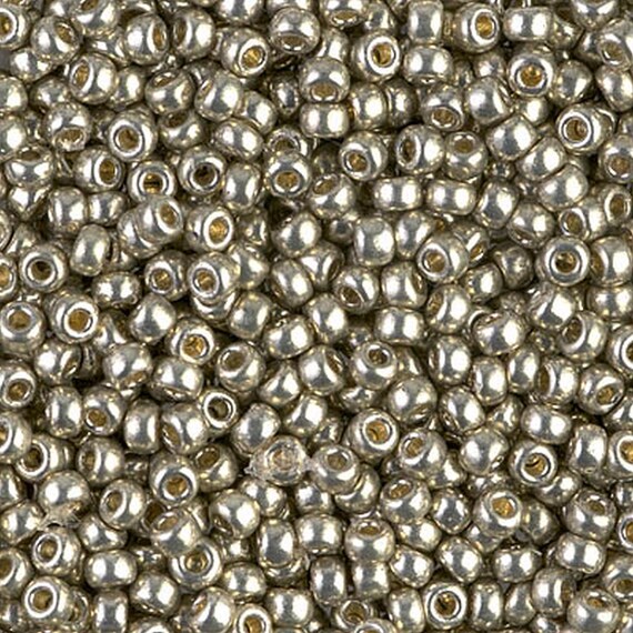 8-4221, Miyuki 22g Duracoat Galvanized Light Pewter 8-4221, Miyuki 22g Duracoat Galvanized Light Pewter
