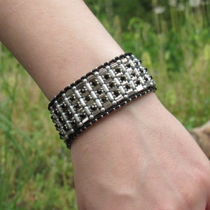 Handledning - Mönster Tila Deluxe Armband Peyotesöm med Tila, Rulla, Firepolish och Ross Beads Kompletta instruktioner bild 8