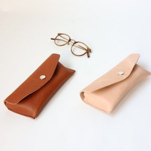 Handcrafted Leather Glasses Case, Horizontal Eyeglass Case, Eyeglass case,