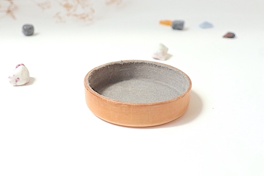 Grey Small Round Leather Tray. Jewelry Dish, Organizing Accessories to ...