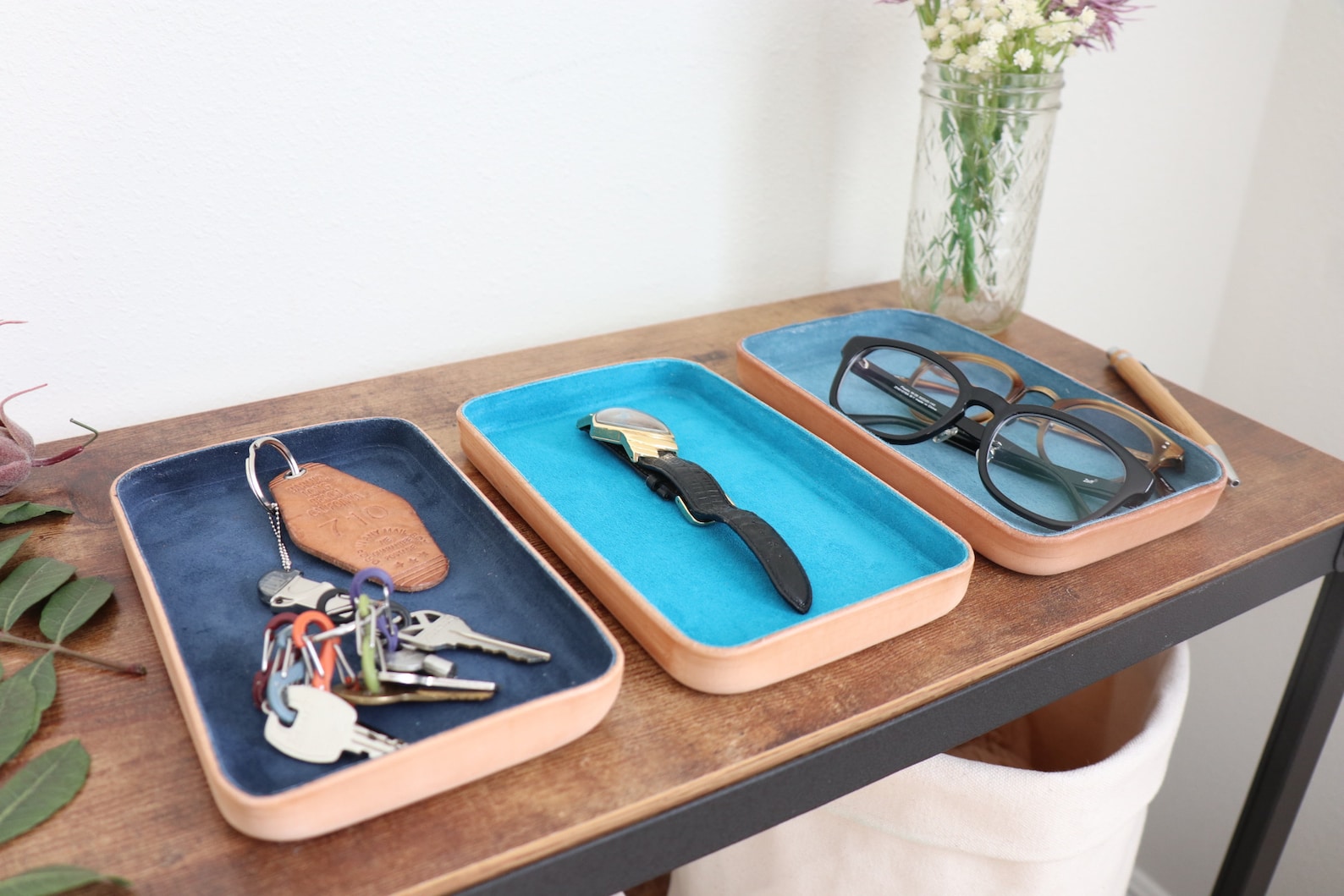 Leather Valet Tray Medium. Navy Suede Interior. Organizing | Etsy