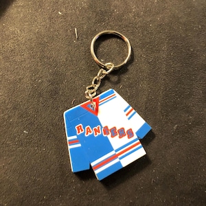 Vintage lot of 2 NHL New York Rangers jersey keychains