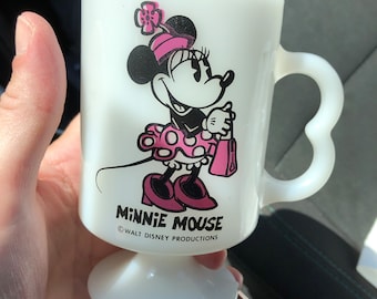 Vintage Walt Disney Productions Minnie Mouse pedestal mug gently used