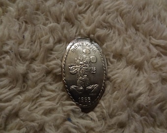 Vintage Disney Disneyana Convention 1995  Mickey Mickey Mouse pressed quarter hard to find