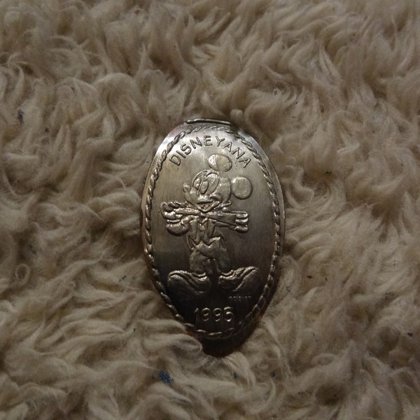 Vintage Disney Disneyana Convention 1995  Mickey Mickey Mouse pressed quarter hard to find