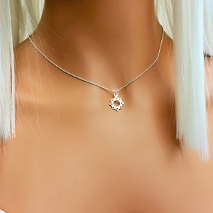 Collier soleil délicat, collier céleste, collier soleil en argent sterling, petit collier soleil, collier rayon de soleil, petit collier soleil, pendentif soleil image 3