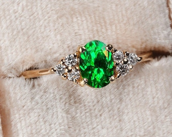 Oval Tsavorite Engagement Ring | Natural Tsavorite and Diamond Engagement Ring | 9k/14k/18k Art deco Unique Ring | Handmade Dainty Ring