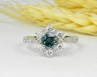 Anillo de compromiso de zafiro azul / anillo de racimo de color azul y diamantes / anillo vintage de oro blanco / anillo nupcial único aniversario de halo / anillo vintage