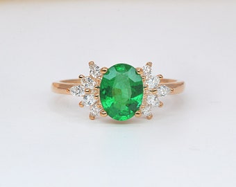 Art-deco smaragdgroene verlovingsring: 1,52 kt ovaal, marquise-diamant, roségoud