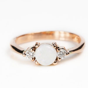 Natural opal engagement ring, opal ring, 14k opal ring gold, opal minimalist ,18k yellow gold opal ring, opal diamond ring,natural opal ring