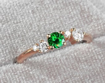 4mm Round Tsavorite and White Diamond Engagement Ring | Diamond Wedding and Engagement Ring | Vintage 9k/14k/18k Rose Gold, Platinum Ring