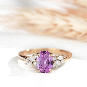 Anillo de compromiso de zafiro y diamantes rosa claro / anillo de oro rosa de zafiro rosa claro ovalado / zafiro rosa natural y anillo art déco de diamantes