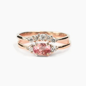Peach Sapphire Engagement Ring and Alternative Diamond Wedding Band | Oval Peach Rose Gold Ring | Curved Rose Gold Wedding Band Set for her