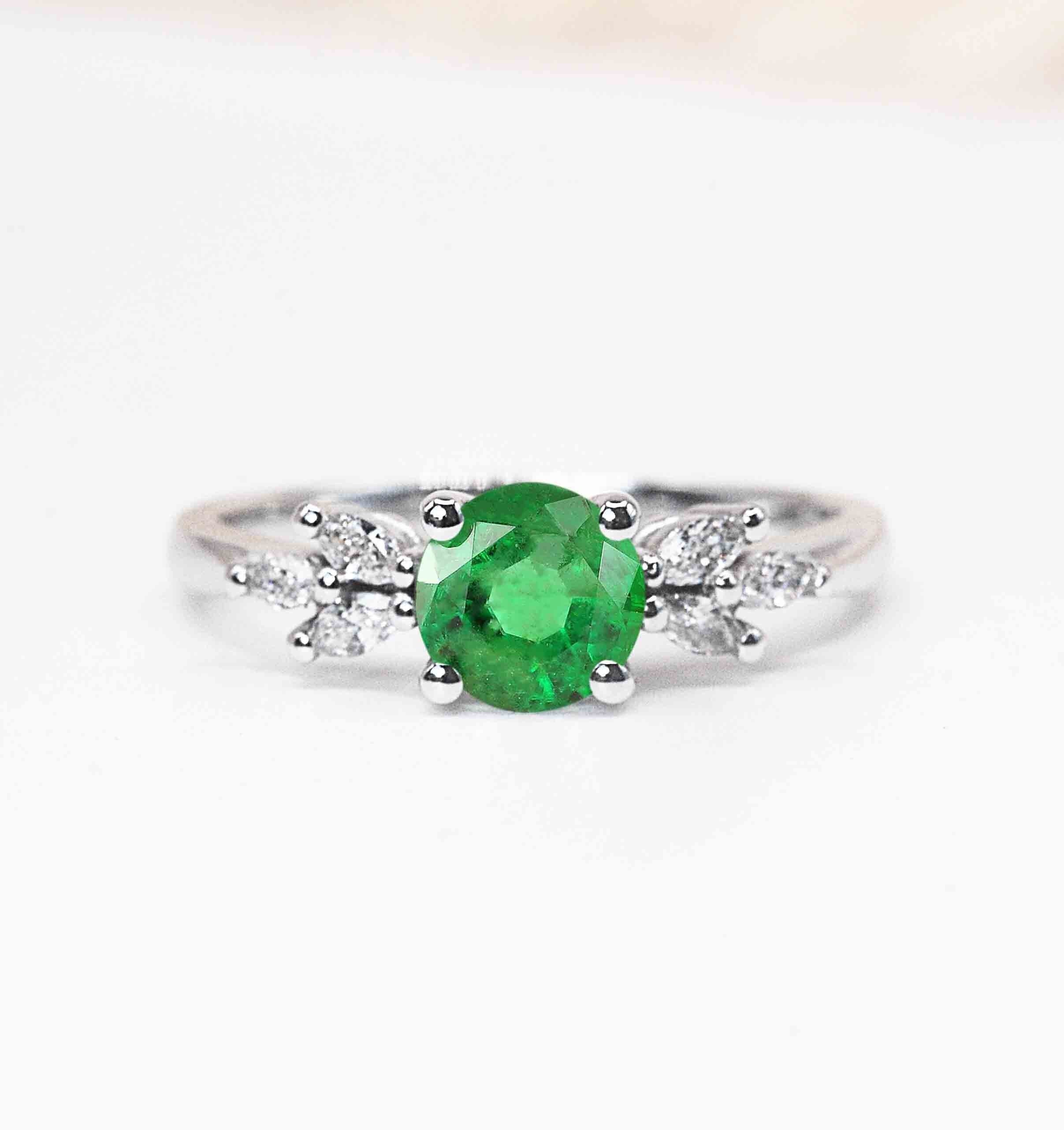 Natural Emerald Featuring Engagement Ring | Round Art Deco Solid White/Yellow/Rose Gold Stylish Celebrity For Love