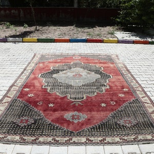 8x11 Faded Red Rug, Black Persian Rug, Oversize Rug, Turkish Rug 8x11, Vintage Rug, Antique Boho Rug, Oriental Rug, Saloon Living Room Rug