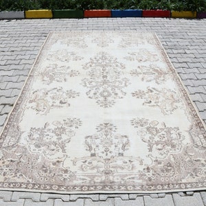 6x10 Rug,Oversize Vintage Oushak Rug,Wool Rug,Faded,6x10 Turkish Rug,Vintage Rug,Handmade Rug,Muted,Neutral Rug,Area Carpet,Oushak Rug,